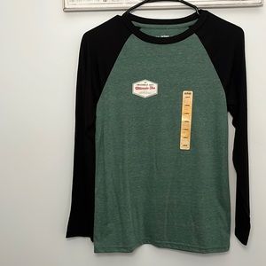 Urban Pipeline Ultimate Tee Boy Size Large long sleeve tee.